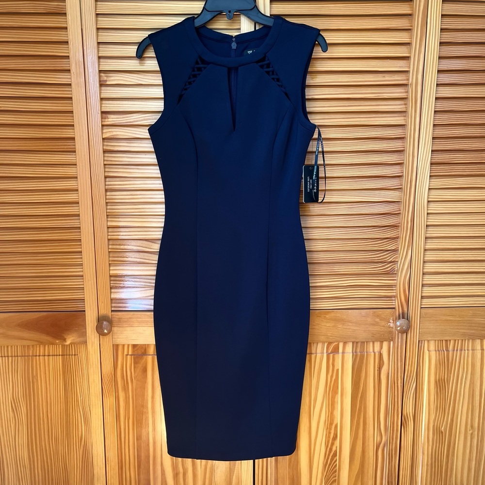 Navy blue sleeveless guess dress